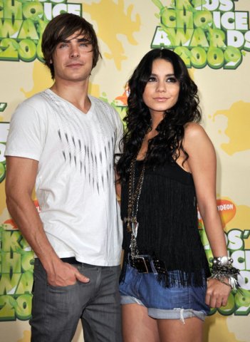 Nickelodeon+22nd+Annual+Kids+Choice+Awards+5oiI2zazYgpl.jpg, 95 KB